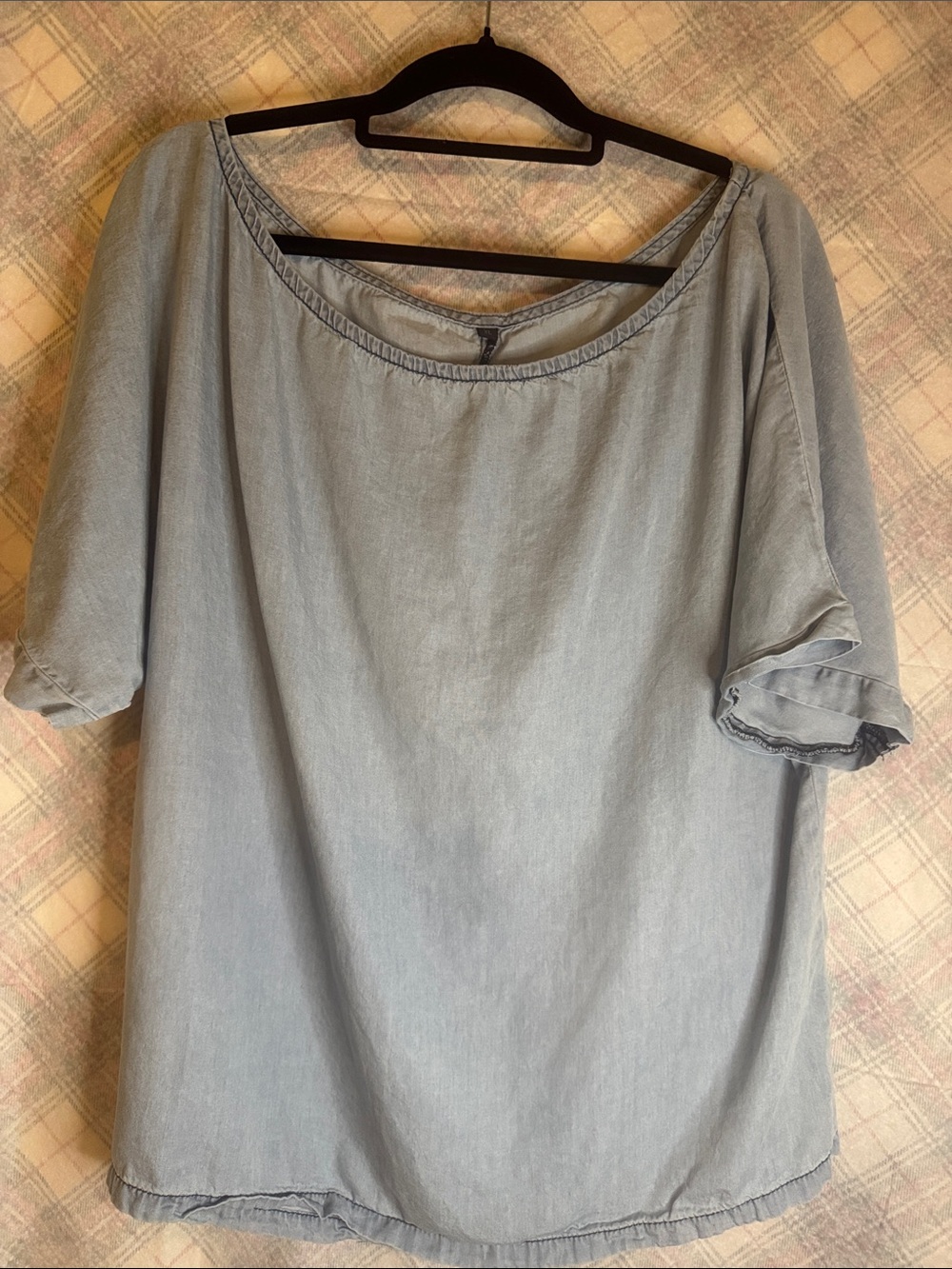 Women's Light Blue Denim Casual Scoop Neck Top